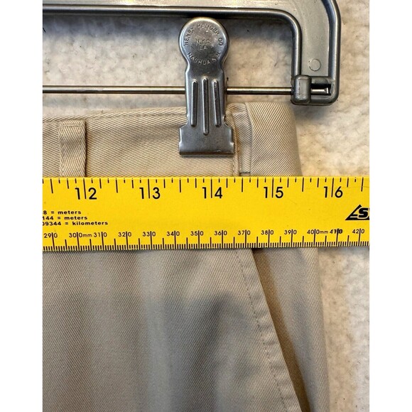 L.L. Bean Pants Women 6P Petite Classic Fit Tan Khaki Classic Easy Care - Picture 10 of 10